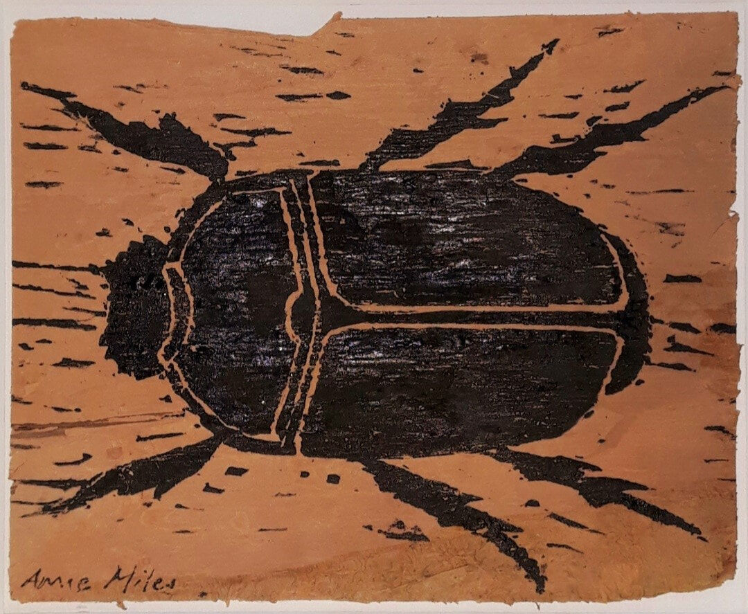 AnneMilesSala-BlackBeetle-WoodcutOnPaperbark-11x13.5cm